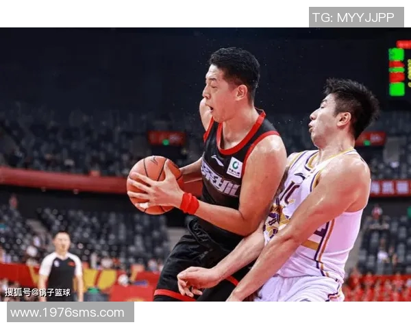 巴西国际与科林蒂安激战正酣比分揭晓引发球迷热议 巴西国际与科林蒂安激战正酣比分揭晓引发球迷热议